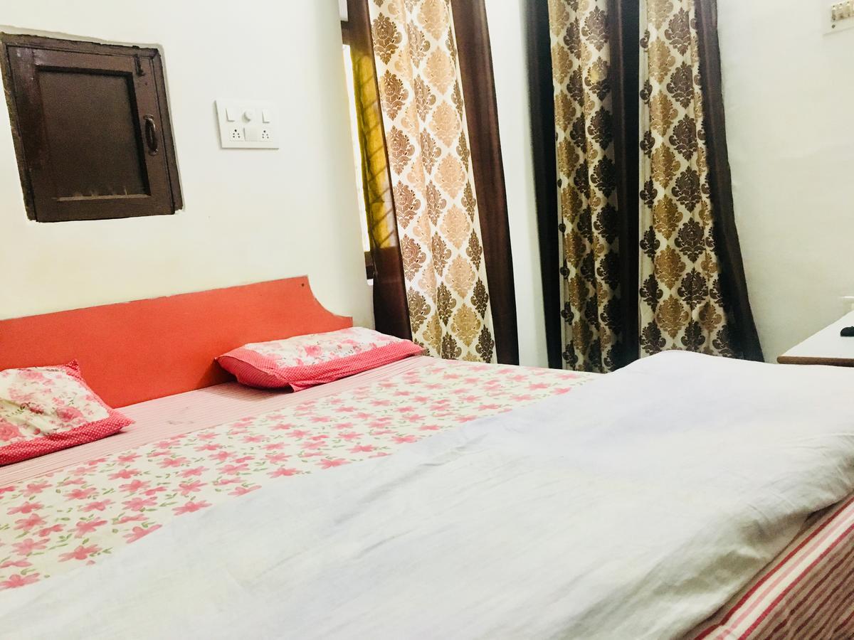 Hotel Heritage Sanyam Nāhan Exteriör bild